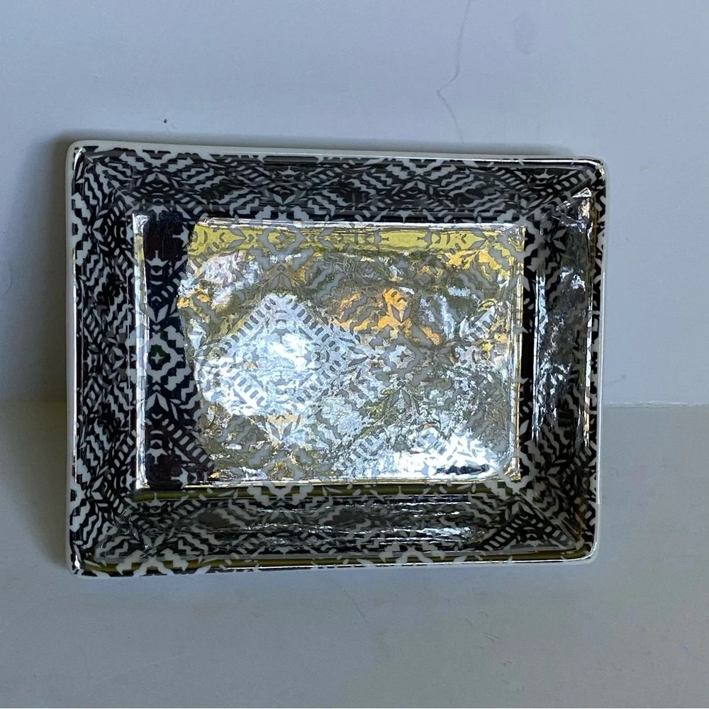 J. Crew Ceramic Trinket Dish Jewelry Organizer Silver EUC Men’s Women’s keys 5.5